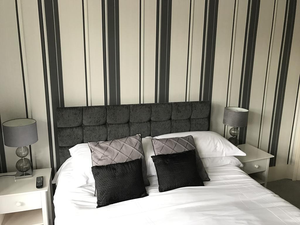 ウィットビー The Grove Bed & Breakfast エクステリア 写真