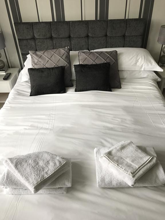 ウィットビー The Grove Bed & Breakfast エクステリア 写真