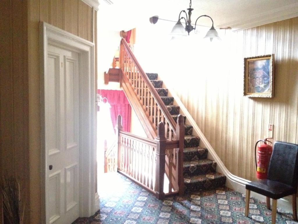 ウィットビー The Grove Bed & Breakfast エクステリア 写真