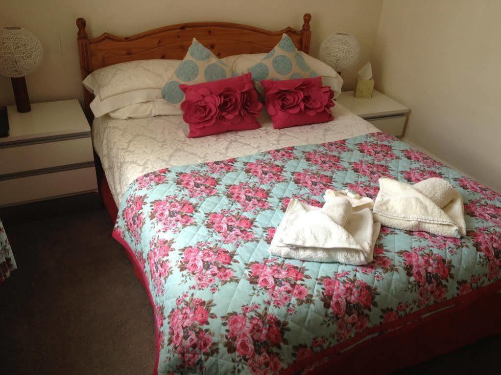 ウィットビー The Grove Bed & Breakfast エクステリア 写真