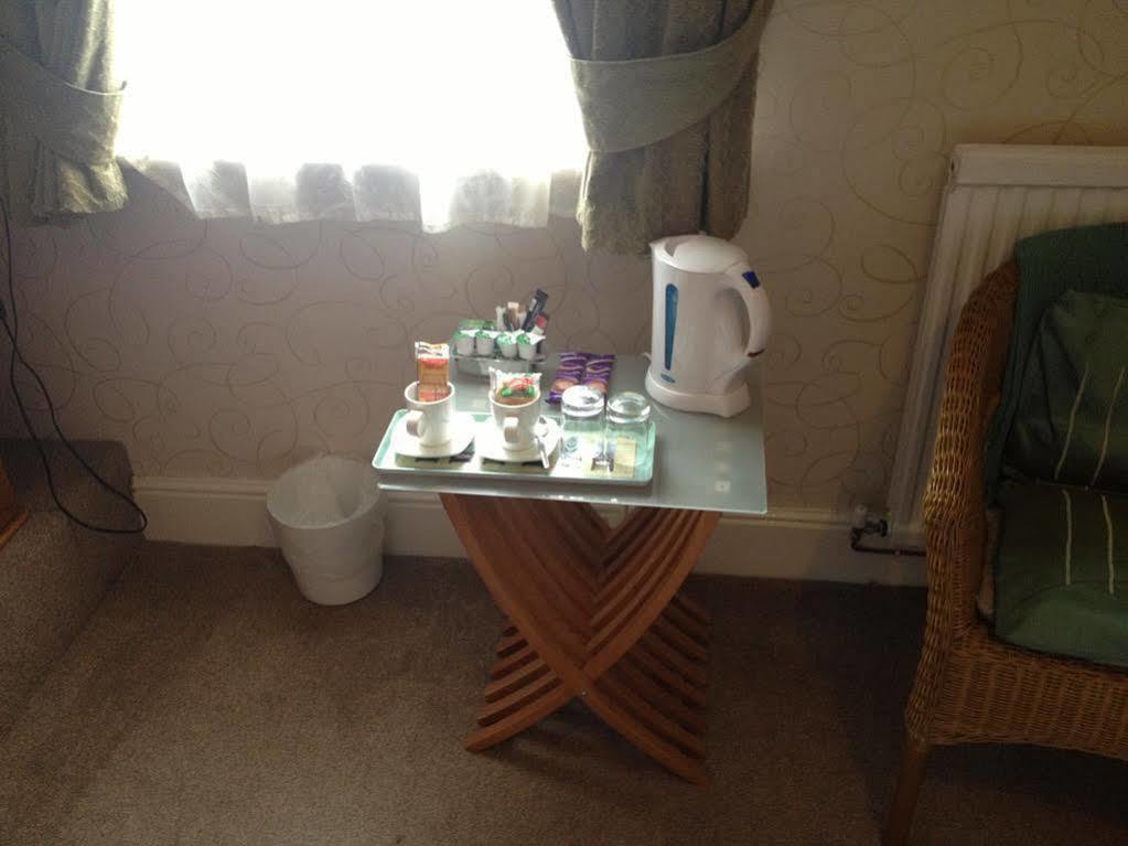 ウィットビー The Grove Bed & Breakfast エクステリア 写真