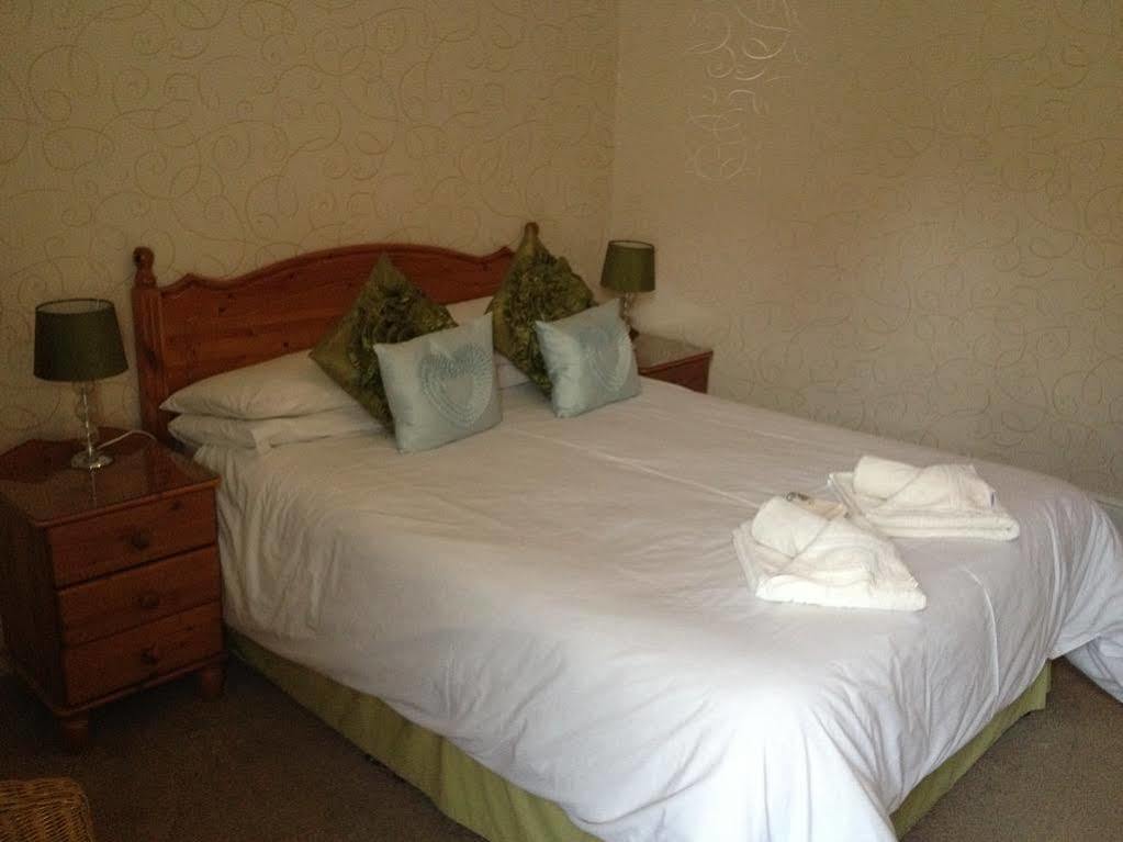 ウィットビー The Grove Bed & Breakfast エクステリア 写真