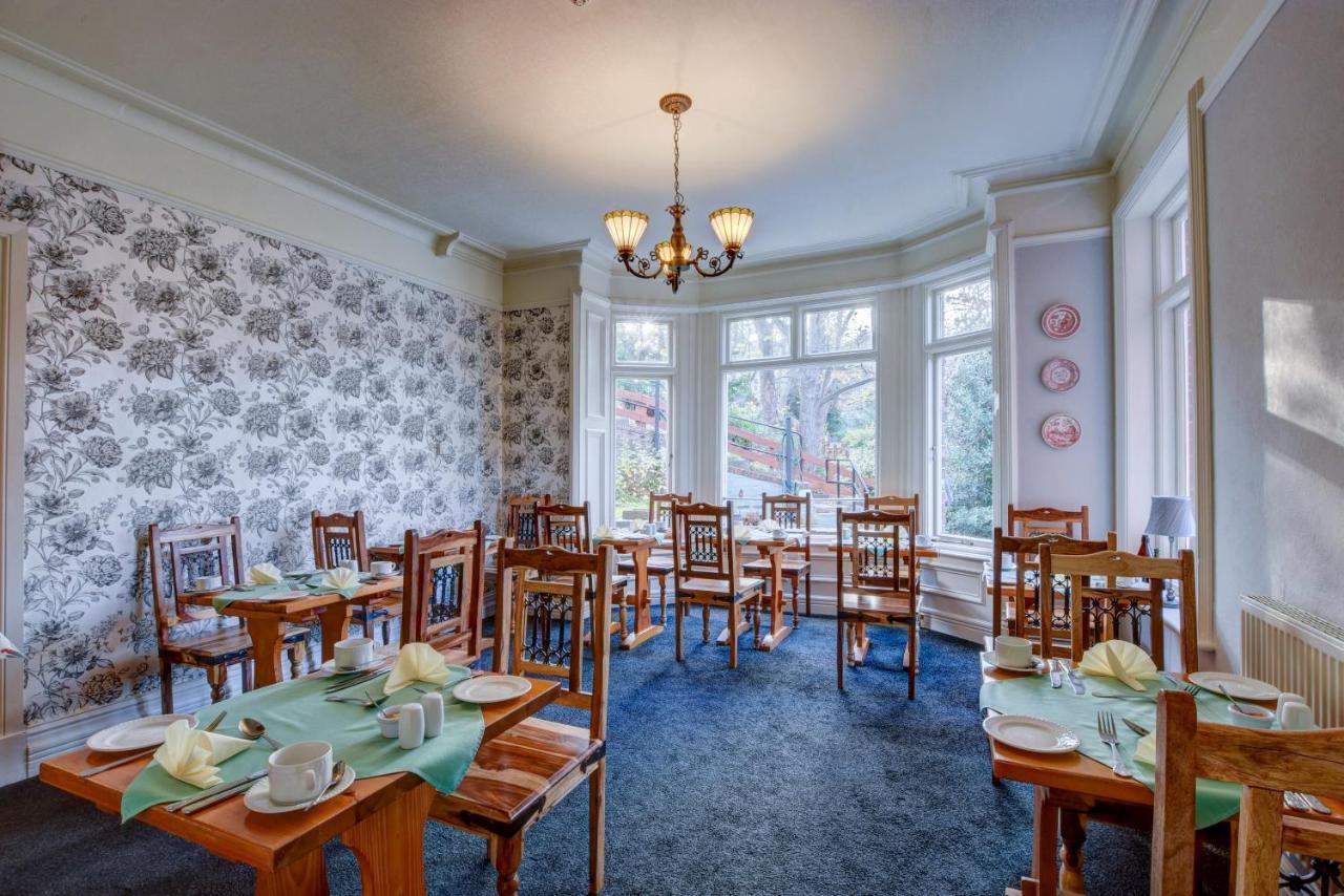 ウィットビー The Grove Bed & Breakfast エクステリア 写真