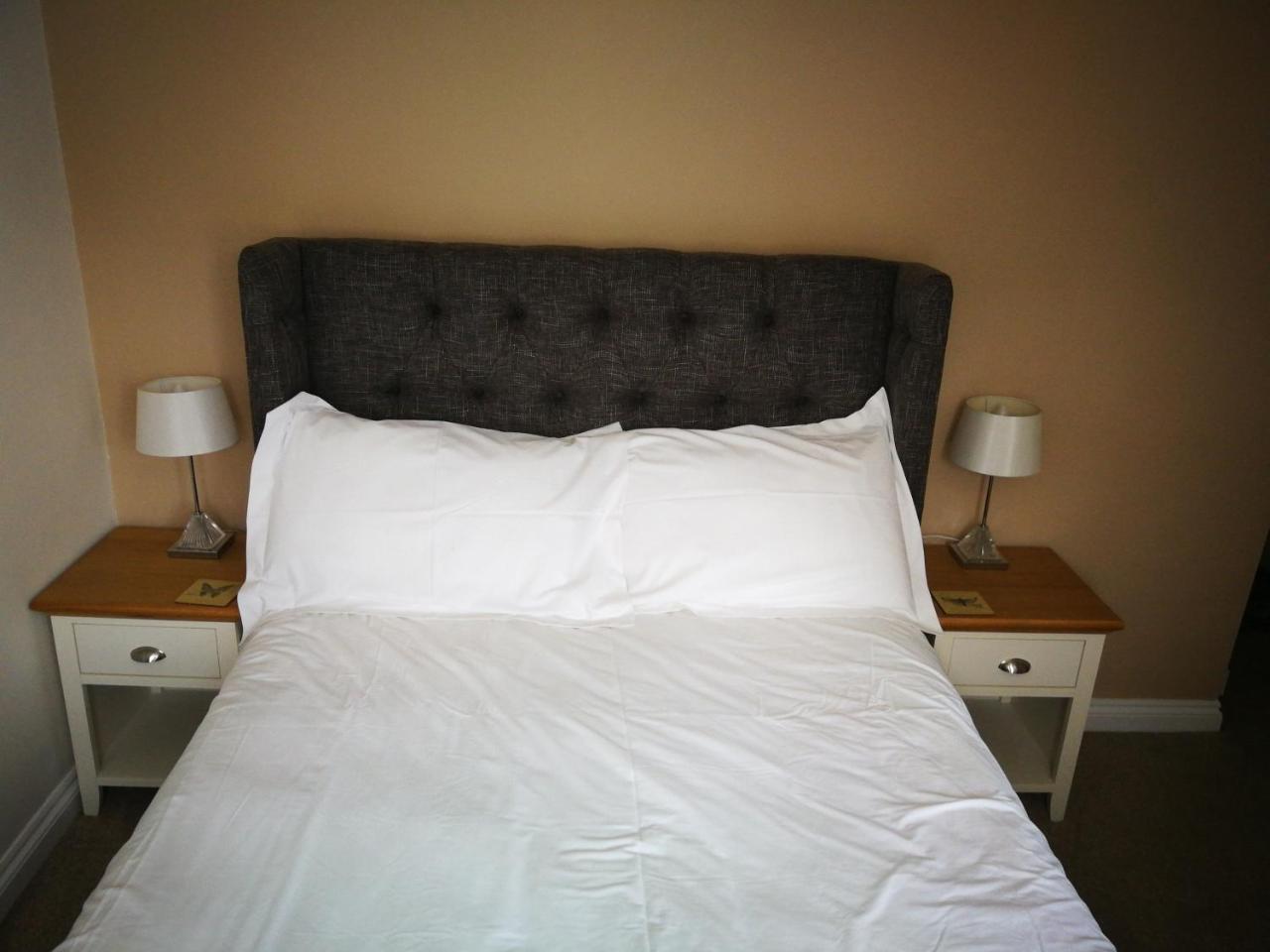 ウィットビー The Grove Bed & Breakfast エクステリア 写真
