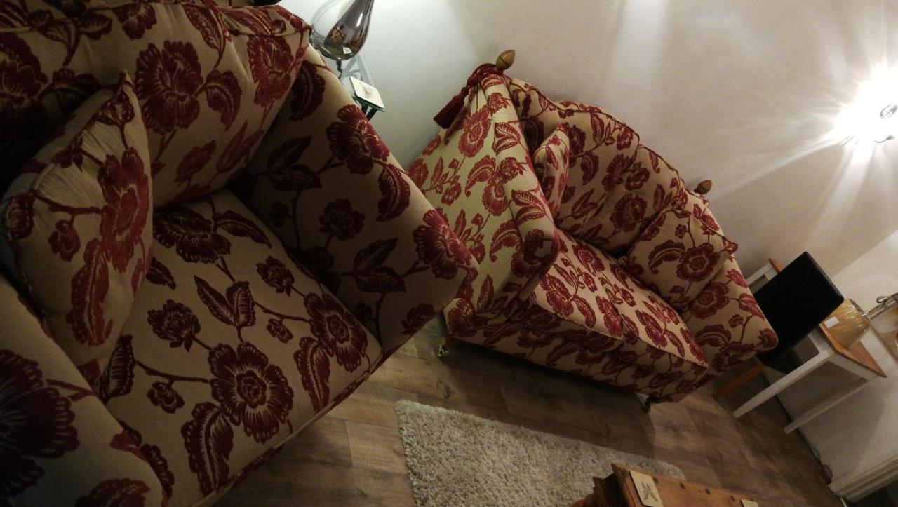 ウィットビー The Grove Bed & Breakfast エクステリア 写真